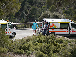 Simone Ponzi picked up by the ambulance with a mechanical problem