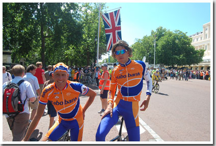 Michael Boogerd et Thomas Dekker juste avant le prologue du Tour de France 2007 à Londres