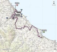 De kaart met het parcours van de 7de etappe van de Giro d'Italia 2013