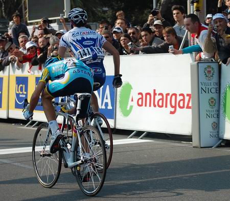 De sprint tussen Antonio Colom en Alberto Contador