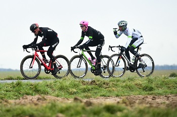 Jurgen Roelandts, Pierre Rolland & Pierre-Luc Périchon en échappée - © ASO/Alex BROADWAY