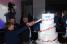 Les frères Madiot et Stéphane Pallez (PDG de la FDJ) coupent le gâteau d'anniversaire (2056x)
