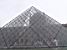 De pyramide van het Louvre (198x)