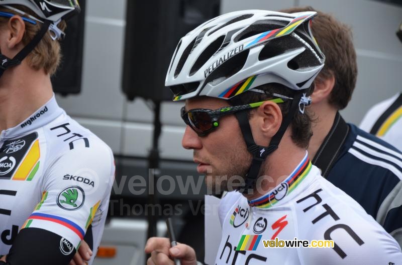 Mark Cavendish (HTC-Highroad) in the rainbow jersey (2)