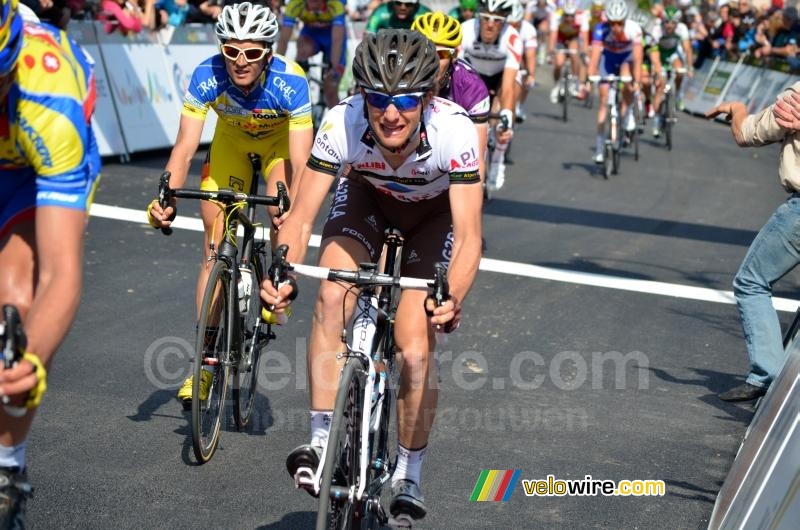 Jules Pijourlet (Chambéry Cyclisme Formation) à l'arrivée