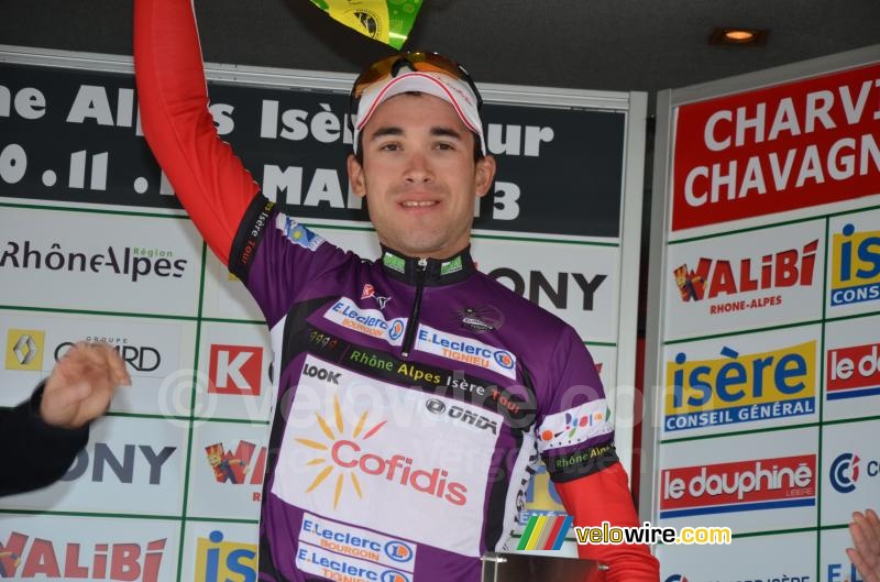 Nicolas Edet (Cofidis) in purple, winner of the King of the Mountains classification
