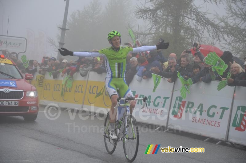 Alessandro de Marchi (Cannondale) remporte l'étape dans le brouillard