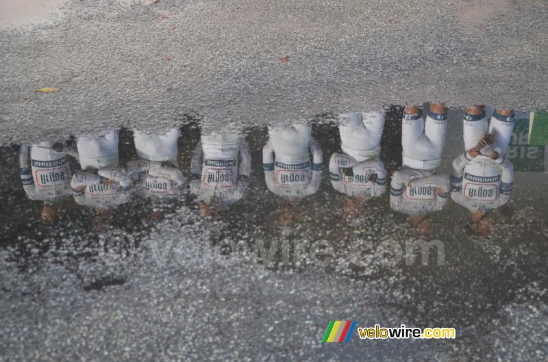 A reflection of the Argos-Shimano team