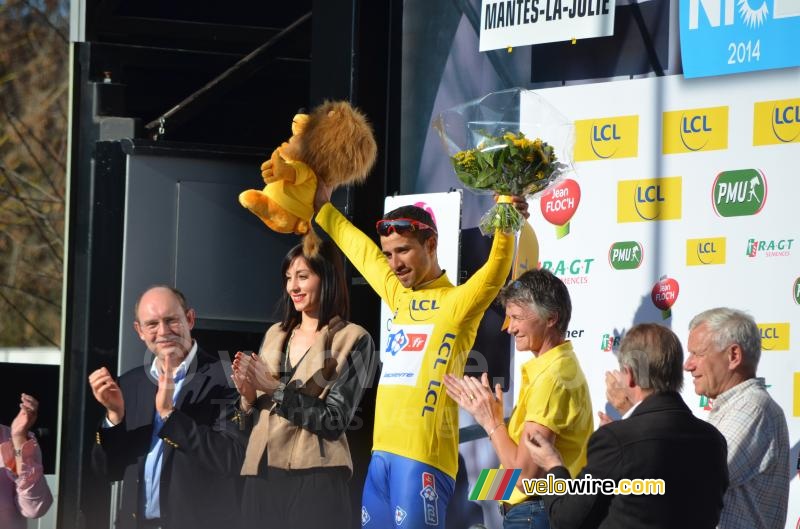 Nacer Bouhanni (FDJ.fr) in yellow