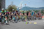 The peloton crosses La Grand Croix (4) (548x)