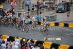 Team Giant-Shimano prepares the sprint (470x)