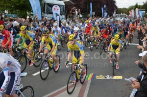 The Tinkoff-Saxo team at the start (460x)
