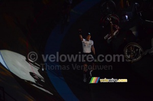 Niki Terpstra fait son tour d'honneur (299x)