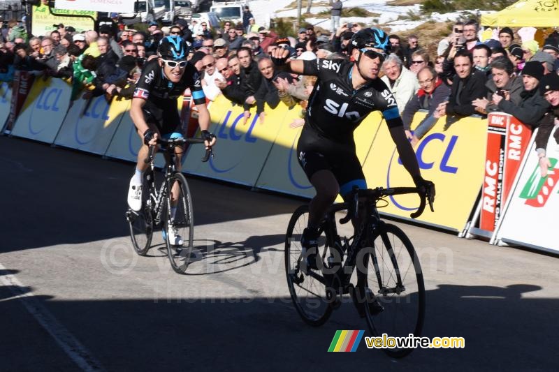 Richie Porte (Team Sky) wint de etappe op de Croix de Chaubouret
