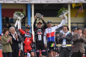 Le podium de Paris-Roubaix 2015 avec John Degenkolb en vainqueur