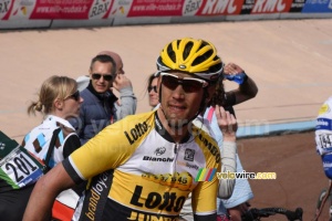 Maarten Tjallingii (LottoNL-Jumbo) marqué par Paris-Roubaix (360x)