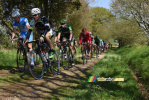 Le peloton dans le ribin  Ploudaniel (2) (561x)