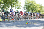 Het peloton net na de tweede klim (463x)