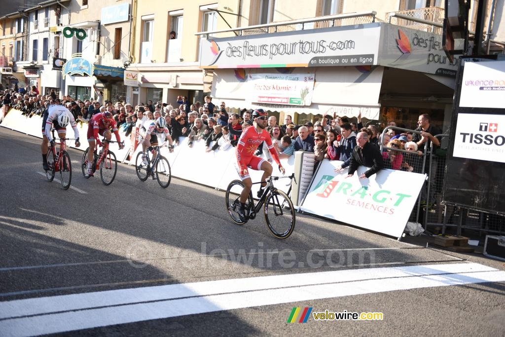 Nacer Bouhanni (Cofidis) wins the stage in Romans-sur-Isère