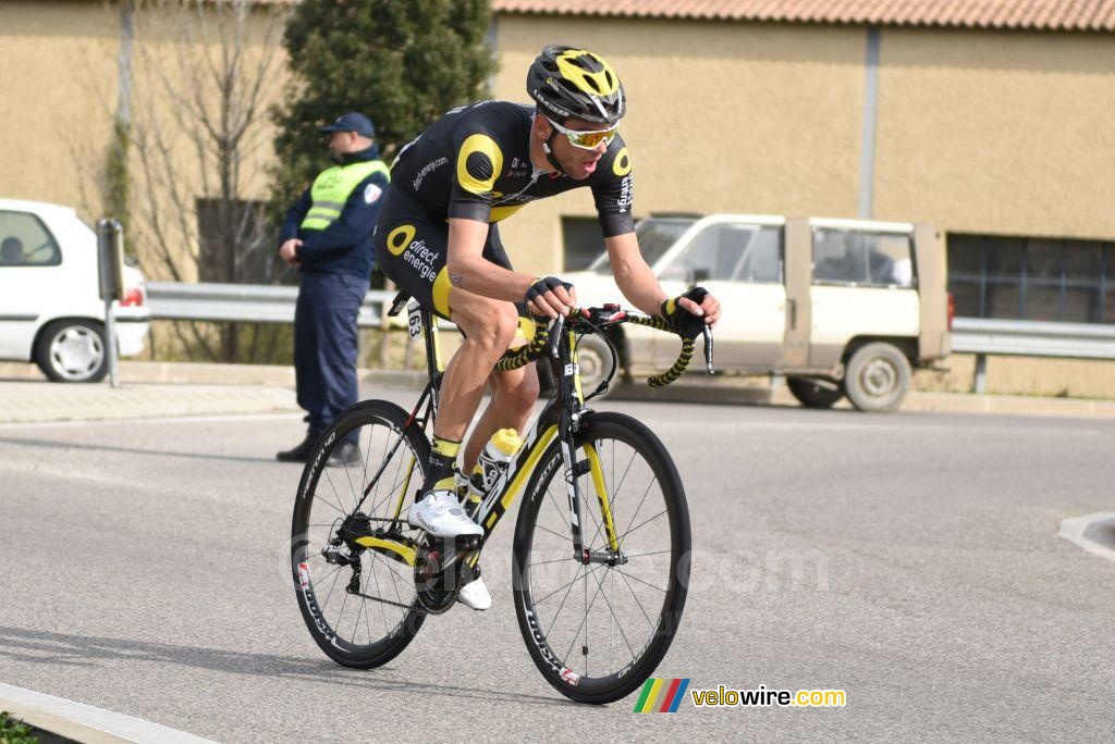 Antoine Duchesne (Direct Energie) goes off solo in Roque d'Antheron