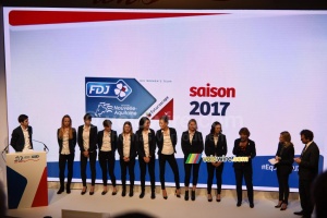 The women's team FDJ Nouvelle-Aquitaine Futuroscope (419x)