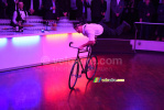 Les acrobaties  vlo continuent (2357x)