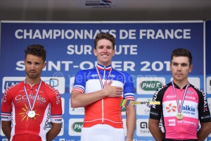 Le podium du Championnat de France 2017 : Arnaud Démare, Nacer Bouhanni, Jérémy Leveau (2227x)
