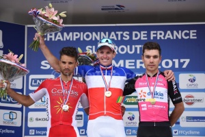 Le podium du Championnat de France 2017 : Arnaud Démare, Nacer Bouhanni, Jérémy Leveau (2) (2258x)
