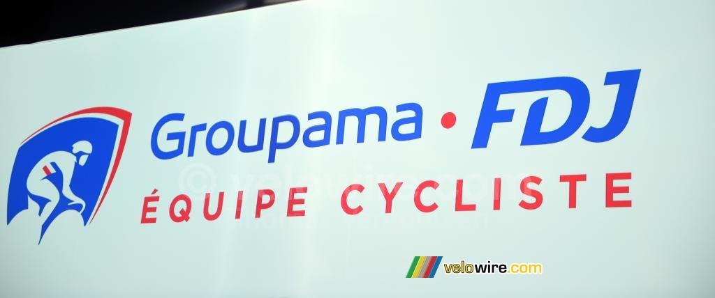 Het logo van de Groupama-FDJ wielerploeg