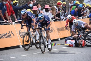 Tim Merlier (Alpecin-Fenix) wins the 3rd stage while Caleb Ewan and Peter Sagan crash (301x)