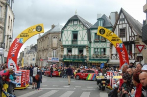 The start arch for the Auray > Saint-Brieuc stage (390x)