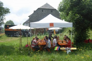 Lunch, close to Ussel (334x)