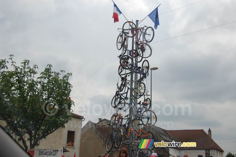 Een fietstoren in Saint-Pourain-sur-Sioule
