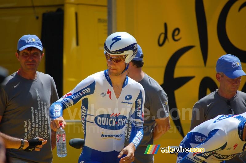 Tom Boonen (Quick Step) voor de start van de ploegentijdrit in Montpellier (5)