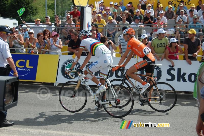 Alessandro Ballan (Lampre NGC) & Juan Jos Oroz (Euskaltel-Euskadi) in Saint-Girons