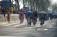 William Bonnet wins the sprint in Limoges