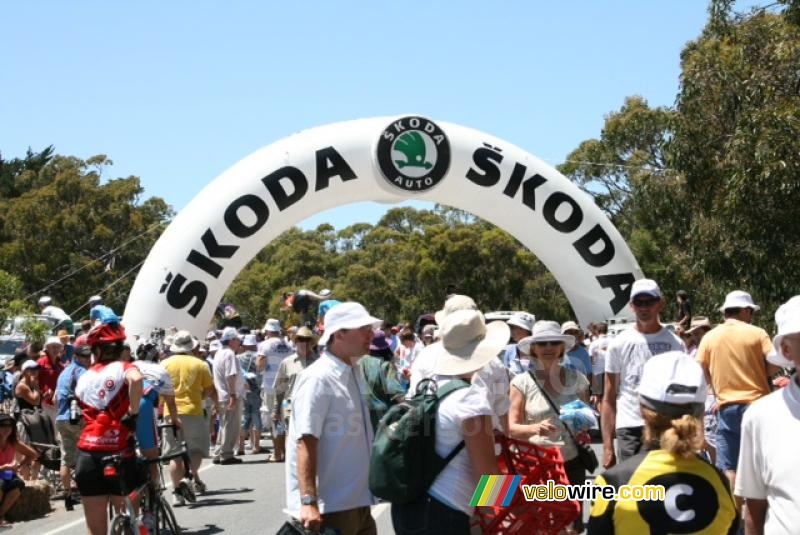The Skoda arch on top of Willunga Hill