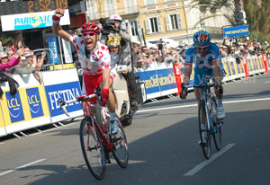 Amaël Moinard wins the stage ahead of Thomas Voeckler