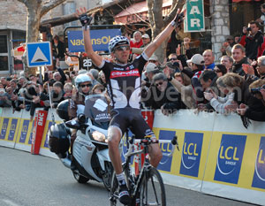 Xavier Tondo wins the stage in Tourrettes-sur-Loup