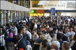 Dans les différentes gares la promotion a donnée lieu à des fils d Dans les différentes gares la promotion a donnée lieu à des fils d
