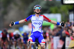 Parijs-Nice 2018: Rudy Molard alleen aan het einde van de 6de etappe!