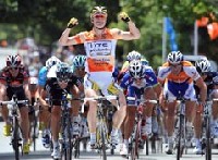 André Greipel takes a two in row by winning the second stage of the 2010 Tour Down Under 2010 (Gawler - Hahndorf)