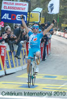 Pierrick Fédrigo wins the first stage of the Critérium International 2010