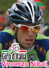 Vincenzo Nibali remporte la 14me tape du Giro d\'Italia 2010 grce  sa bonne descente, l\'espagnol David Arroyo prend le maillot rose