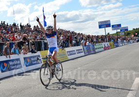 Annemiek van Vleuten wint de UCI Wereldbeker dames met een overwinning in Plouay