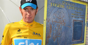 The Tour 2012 yellow jersey for Brad Wiggins, did you know the first to wear it was Eugène Christophe?