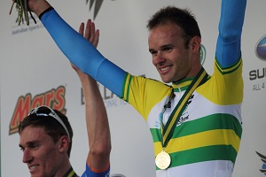 Steele von Hoff wins the 4th stage of the Tour Down Under 2015 in a crash disturbed sprint