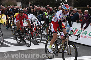 Alexander Kristoff zet zijn zegetocht in de sprint voort in de 1ste etappe van Parijs-Nice 2015