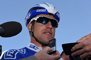 Alexandre Geniez takes the victory in the Tro Bro Léon 3 days after his anniversary