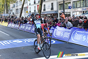 Matteo Trentin (Etixx-QuickStep) wint Paris-Tours 2015!